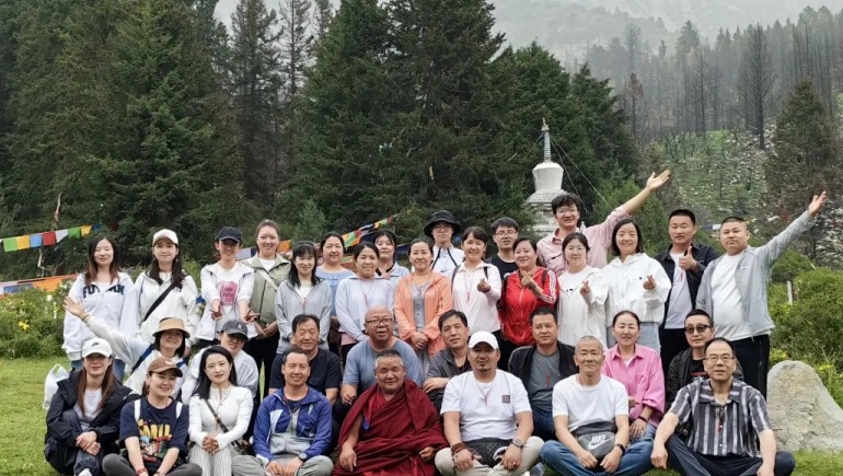 PG电子集团达尔宗圣湖祈福唬；；；；；疃