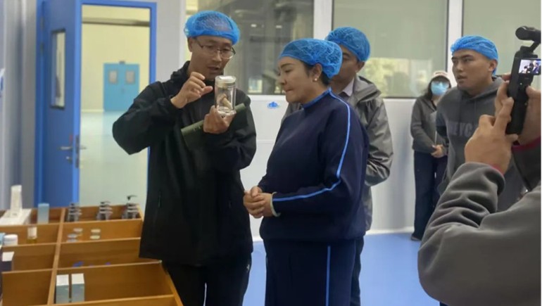 巴宜区委书记旦增拉姆一行莅临林芝雪域资源科技有限公司调研